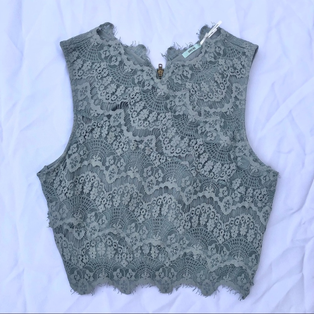 Kimchi Blue • Angelic Lace Crop Top